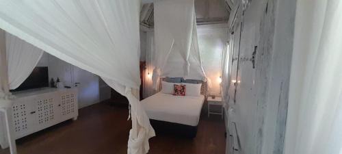Jimbaran Bay Bed & Breakfast | Chanteak Bali - Teak House 2