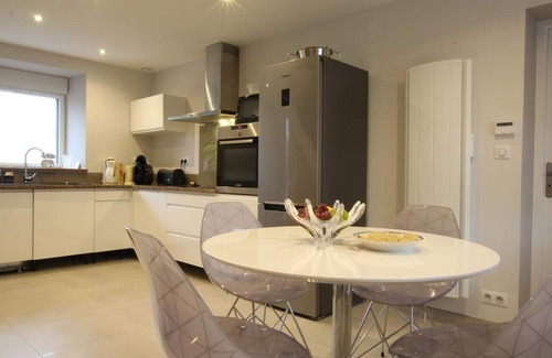 Saint-Michel-de-Montjoie Cottage | Character house with private garden, parking and pets welcome, near Mont-Saint-Michel