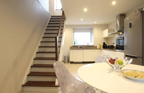 Saint-Michel-de-Montjoie Cottage | Character house with private garden, parking and pets welcome, near Mont-Saint-Michel