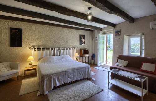 Puisseguin House | Character bed and breakfast in the vineyards, 13 km from Saint-Emilion