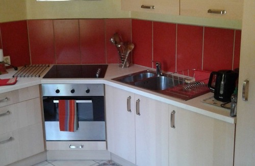 Saint-Helen Cottage | Character cottage between Dinan and St Malo. Quiet, close to tourist sites