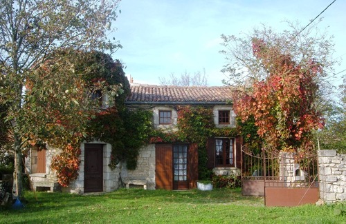 Balanzac Cottage | Character traditional Charentais cottage in rural location 20 minutes from Royan
