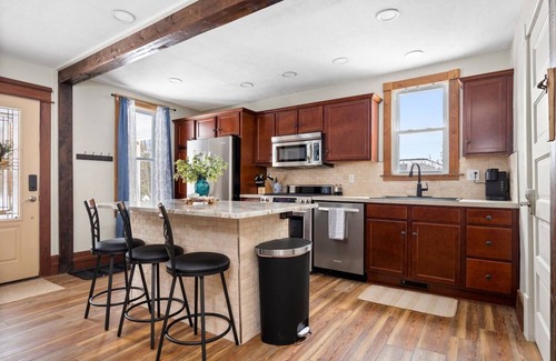 Charlevoix House | Charlevoix Modern Oasis With Hot tub!