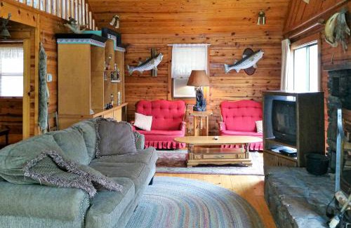 Eureka Springs House | Charlie's Ol' Fishing Cabin