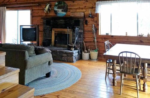 Eureka Springs House | Charlie's Ol' Fishing Cabin