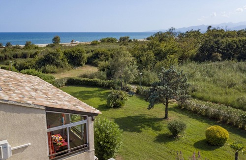 Ghisonaccia Apartment | Charm and rest, on the waterfront