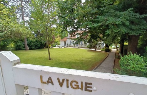 Evecquemont House | Charm, exceptional view 40 km from Paris