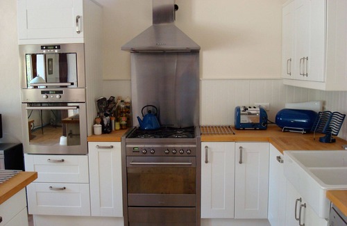 Bouteilles-Saint-Sebastien House | Charming single storey barn Dordogne/Charente border