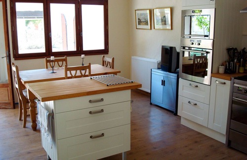 Bouteilles-Saint-Sebastien House | Charming single storey barn Dordogne/Charente border