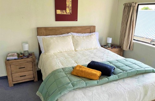 Palmerston North Bed & Breakfast | Charm on Chippendale B&B