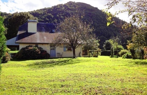 Arthez-d'Asson House | CHARM & QUIET AT THE FOOT OF PYRENEES * QUIET INDEPENDENT GÎTE
