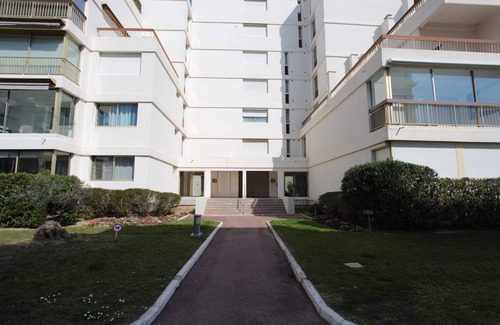 Mandelieu-la-Napoule Beach Apartment | Charmant studio vue mer