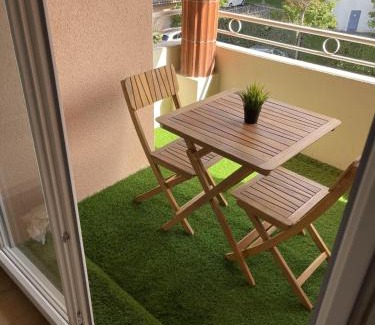 Seilh Apartment | Charmant T2 Piscine Golf de Seilh