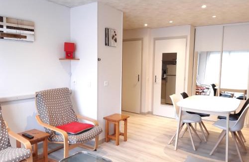 Argeles Gazost Apartment | Charmant T2 rénové RDC Résidence quartier pavillonnaire