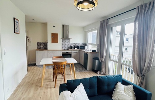 Vannes Apartment | Charmant T2 sur le port – calme & lumineux