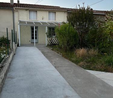 Saint-Ciers-sur-Gironde House | Charmante maison rénovée