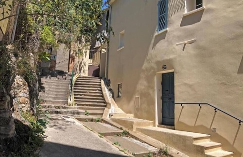Hyeres City Centre House | Charmante Maison, Vieux Hyères Sous la Villa Noailles et du Parc Saint Bernard