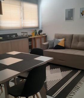 Regiao Urbana Homogenea IX Apartment | Charme e sossego no 23!