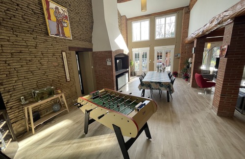 Auterive House | Charme et Calme au Bord de la Piscine