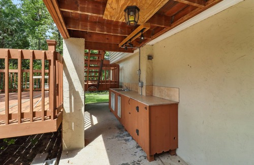 Crystal River Condo | Charming 1-bedroom condo in cool Crystal River with AC