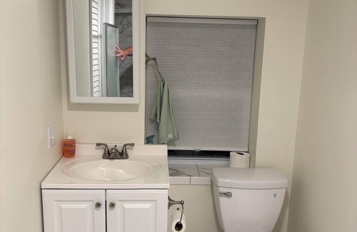 Greenfield Apartment | Charming 1-bedroom apartment with WiFi and AC in elite area of Greenfield, MA