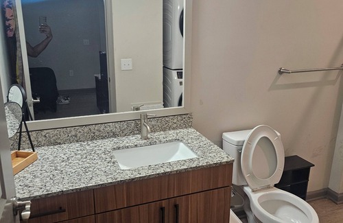 Charlotte Apartment | Charming 1-bedroom apartment in pleasant Charlotte with AC, fitness area