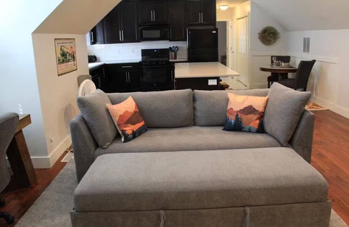 Harrisville Apartment | Charming 1-bedroom apartment in marvelous Ogden with everything you need.