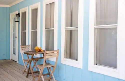 George Town Apartment | Charming 1-bedroom at Exuma Yacht Club