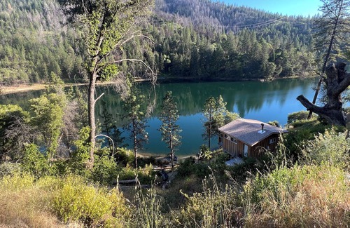 Forbestown Cabin | Charming 1-bedroom cabin in feather falls ca. hunting and fishing getaway