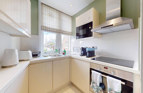 Chelsea Riverside Apartment | Charming 1-Bedroom Flat near Chelsea, 18 Min Walk to South Kensington Station