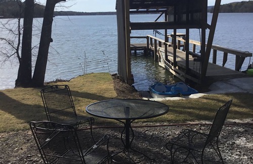 Perryville House | Charming 1-bedroom house with WiFi, AC in serene Perryville, close to Petit Jean