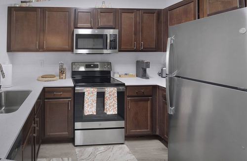 Frisco Apartment | Charming 1-bedroom Haven I Frisco Dallas I Pool/Gym/Work Space