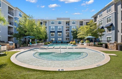 Frisco Apartment | Charming 1-bedroom Haven I Frisco Dallas I Pool/Gym/Work Space
