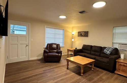 Corvallis House | Charming 1-bedroom house with AC, WiFi in delightful Corvallis