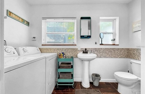 Seminole Heights Cottage | Charming 1-bedroom private guest house in historic neighborhood