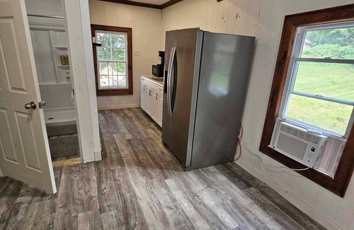 Canton Apartment | Charming 1-bedroom sleeps 4, studio with AC, and WiFi in Canton