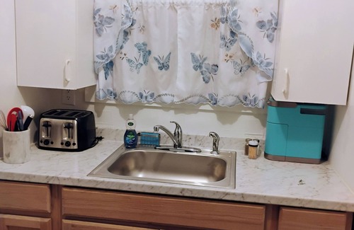 Harbor Oaks Cottage | Charming 1-bedroom cottage in Port Orange