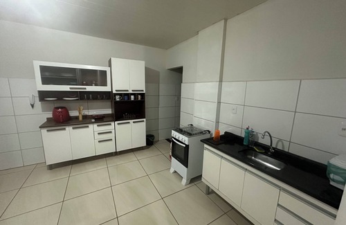 Dores do Rio Preto Apartment | Charming 1-bedroom apartment in delightful Dores do Rio Preto with WiFi