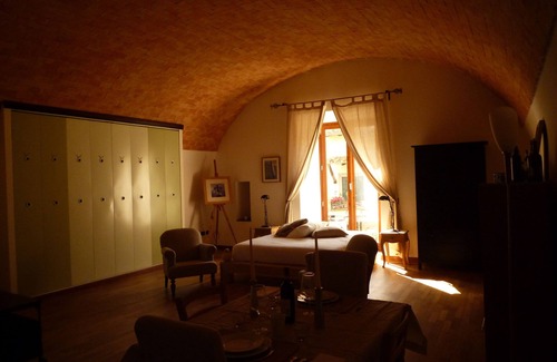 Marino Apartment | Charming 1600s open space in the historic center.