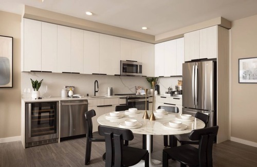 Heritage District Condo | Charming 1BR Condo with Fire Pit & Pool at The Martin