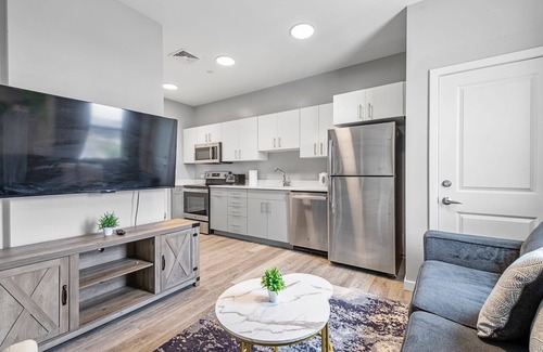 Everett Apartment | Charming 1BR Near Encore 5327
