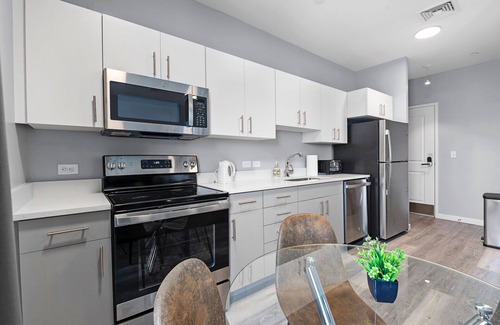 Everett Apartment | Charming 1BR Near Encore 3824