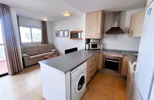 Alhama de Murcia Apartment | Charming 2-bedroom apartment in beautiful Condado Del Alhama with WiFi, AC