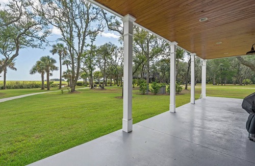 Bethera House | Charming 2-bedroom house in fabulous McClellanville with AC