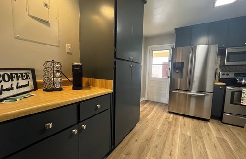 Warner Robins House | Charming 2-bedroom house in Warner Robins with WiFi and AC