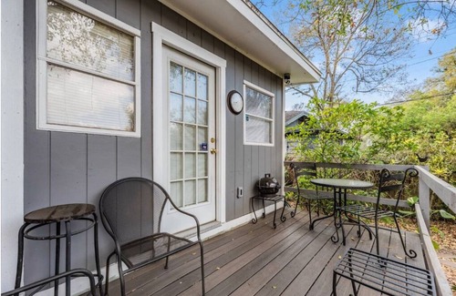 South Seminole Heights House | Charming 2-bedroom 2-bath bungalow in wonderful Tampa