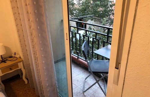 Poblats Maritims Apartment | Charming 2-bedroom apartment with AC, WiFi in welcoming València