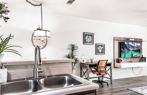Killeen Apartment | Charming 2-bedroom apartment with WiFi, AC in fantastic Killeen