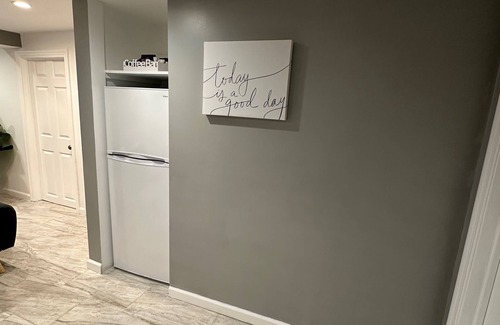 Uniondale Apartment | Charming 2-Bedroom Basement Retreat in Uniondale – AC, WiFi & More!