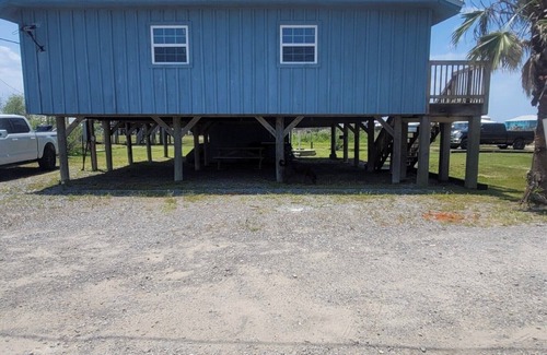 Grand Isle House | Charming 2-bedroom Camp with Private Pier